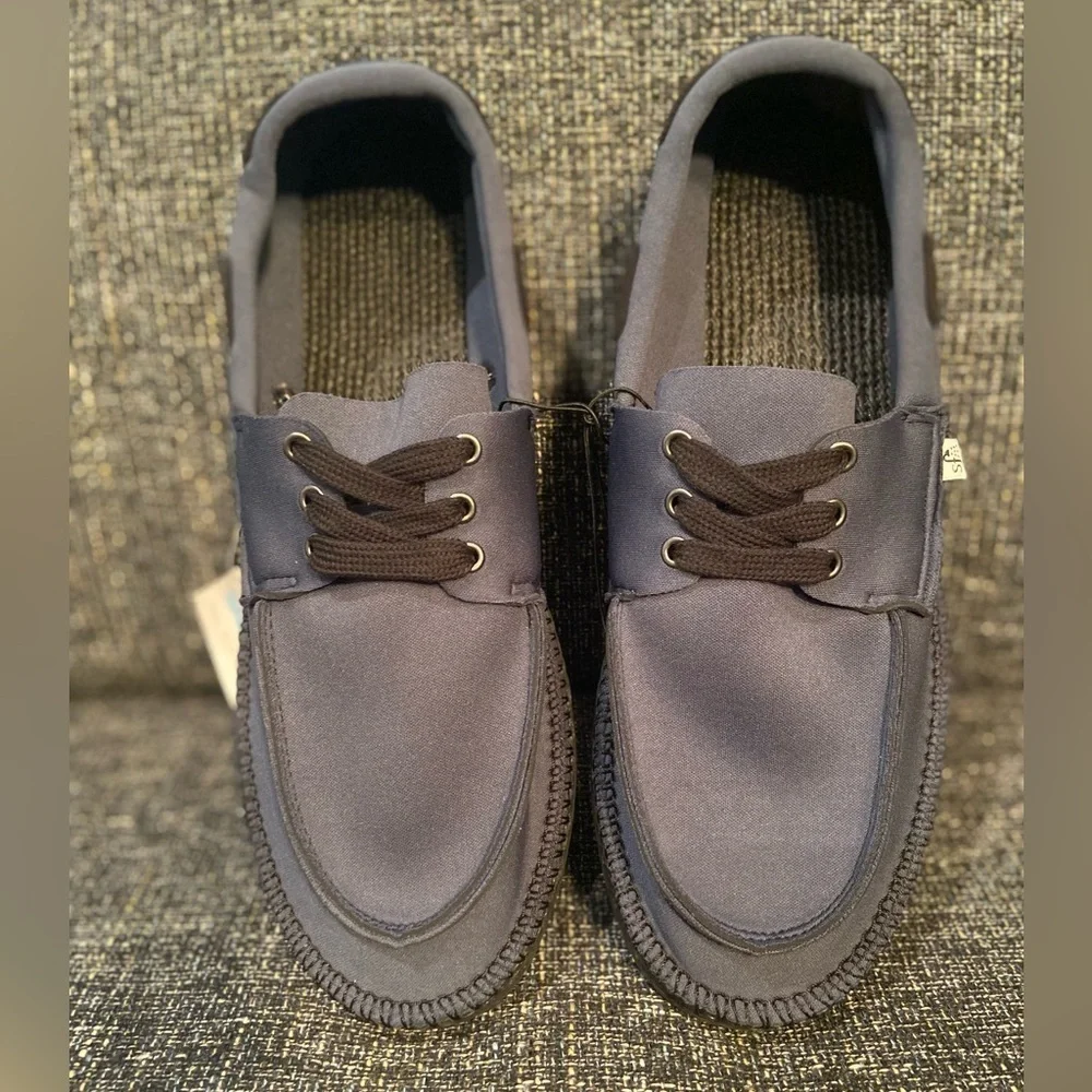 Showaflops~NWT~Men’s Classic Boat Shoe~Neoprene~Flexible Sole~Size 13/14